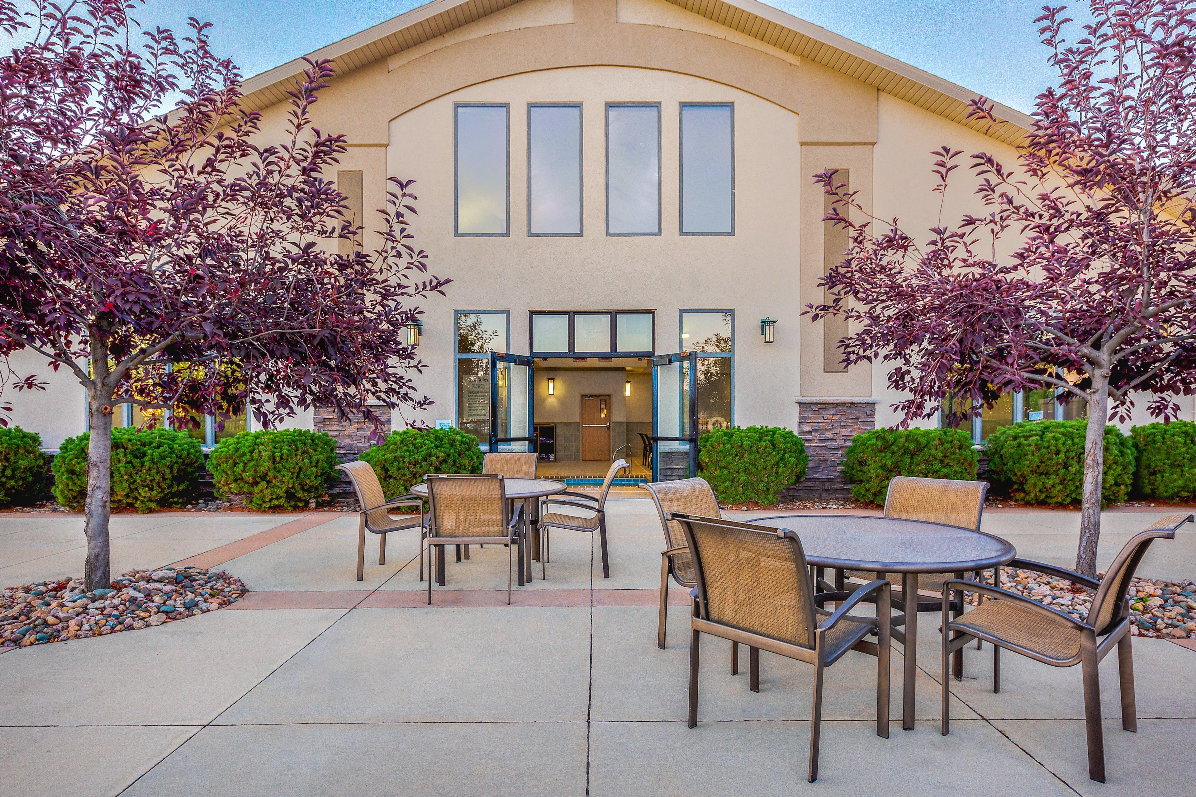 Holiday Inn Express Hotel & Suites Gillette By Ihg Exterior photo