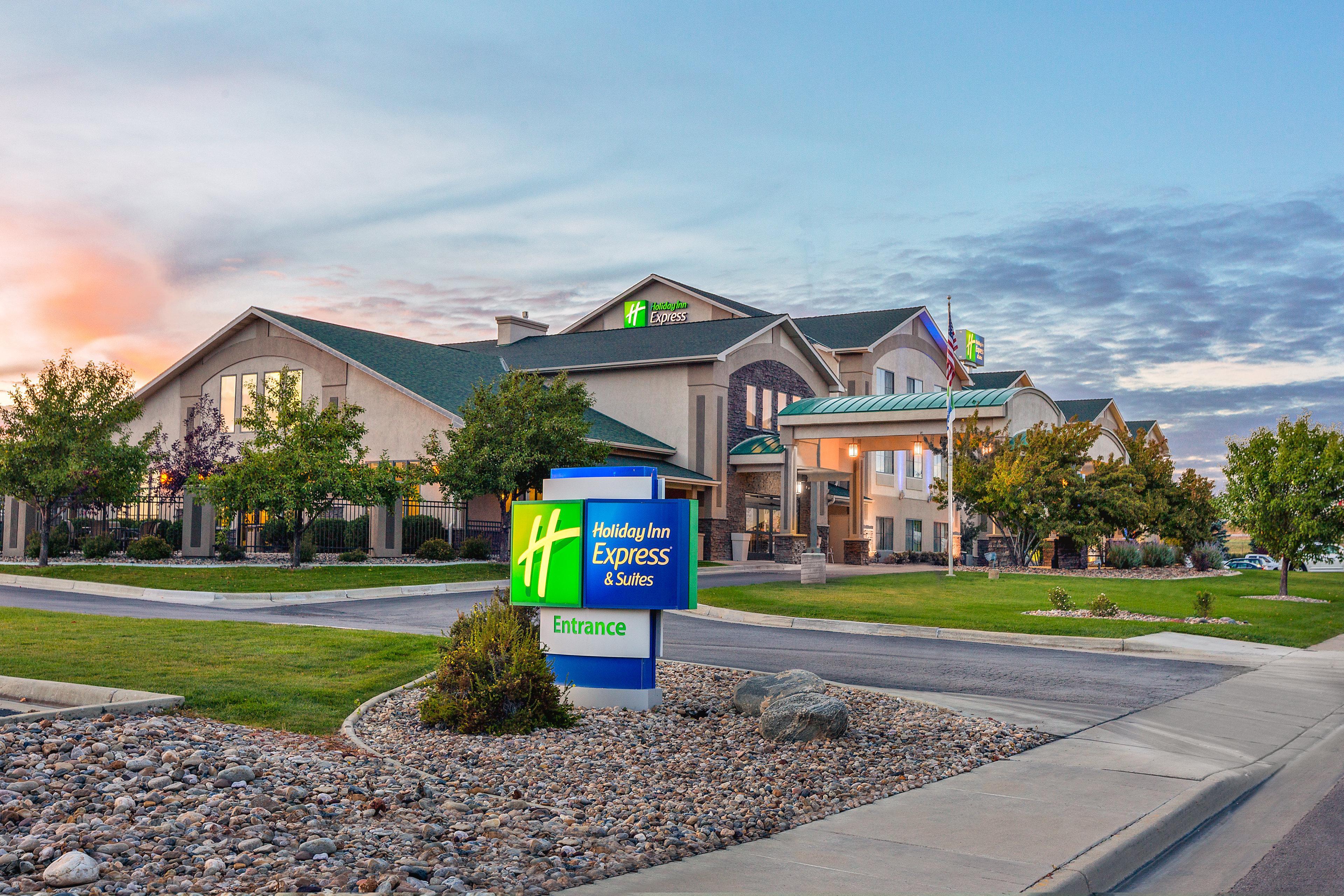 Holiday Inn Express Hotel & Suites Gillette By Ihg Exterior photo
