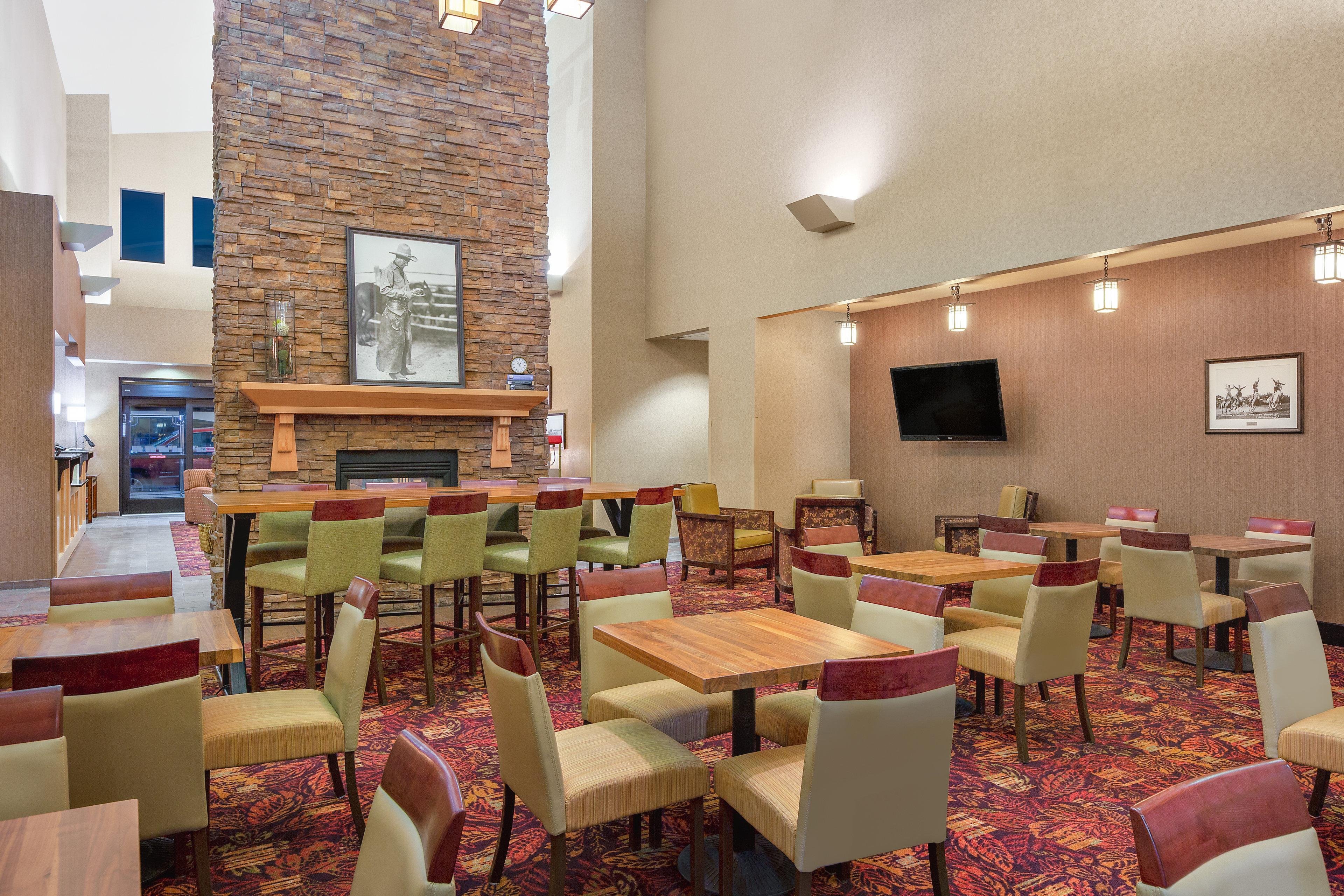 Holiday Inn Express Hotel & Suites Gillette By Ihg Exterior photo