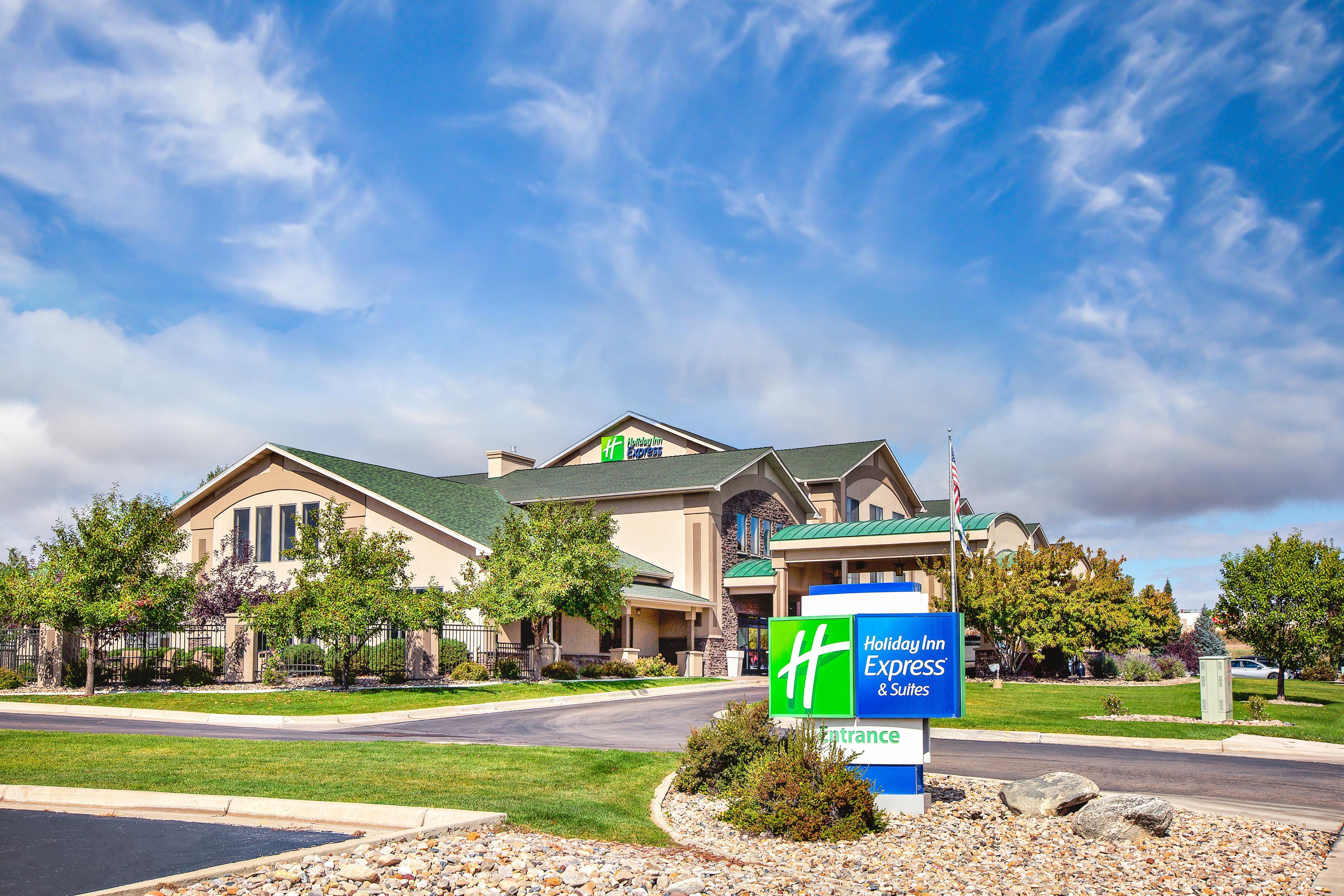Holiday Inn Express Hotel & Suites Gillette By Ihg Exterior photo