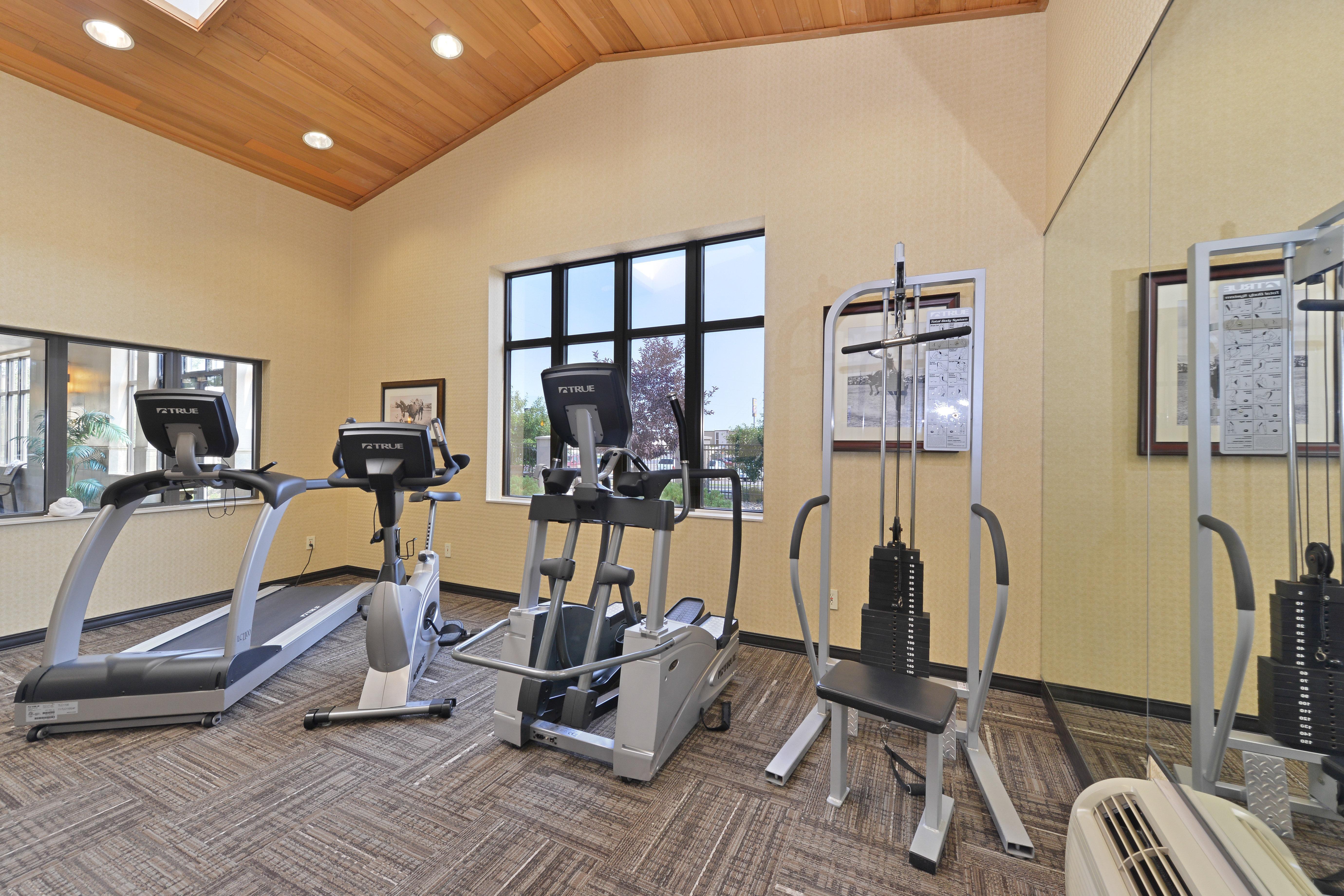 Holiday Inn Express Hotel & Suites Gillette By Ihg Exterior photo