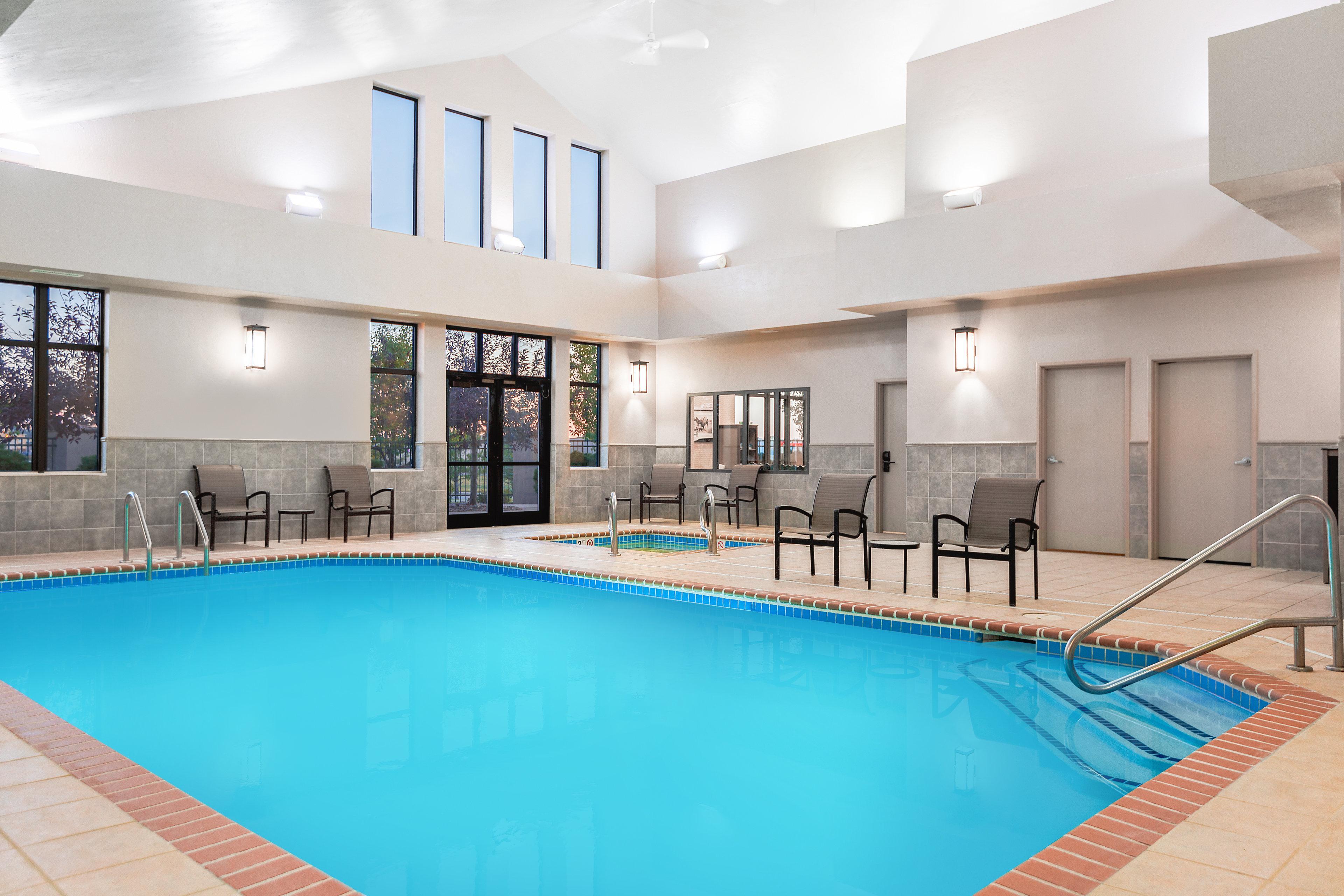 Holiday Inn Express Hotel & Suites Gillette By Ihg Exterior photo