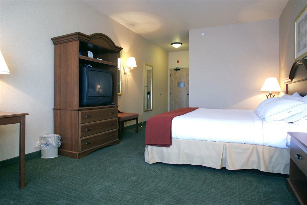 Holiday Inn Express Hotel & Suites Gillette By Ihg Exterior photo